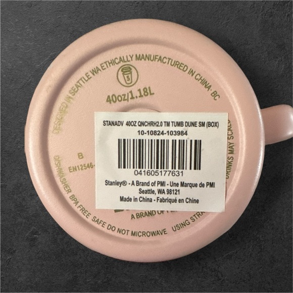 Stanley Winnie The Pooh, In Pink Chroma(iridescent) Outlines. 40oz. - Picture 3 of 3